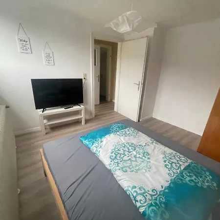 Monteurzimmer + Wc Διαμέρισμα *